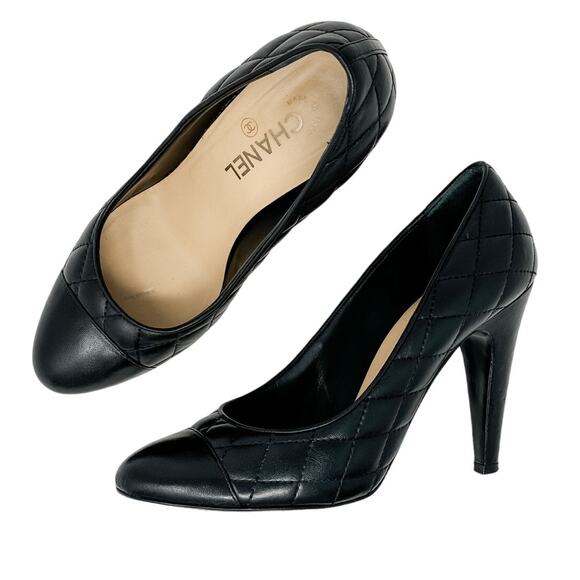 Chanel Classic Quilted Lambskin Cap Toe CC Logo High Heel Pumps Black size 39.5 - Picture 4 of 16